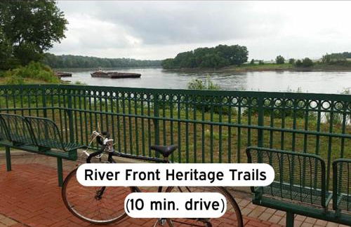 Classy 2BR-Parking, Rooftop,Near Arrowhd & TMobile - Photo 19