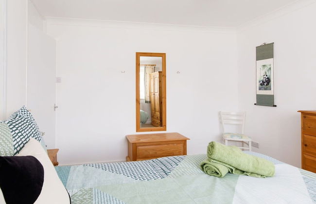 Seaside Retreat 2 Mins to Beach - Photo 48