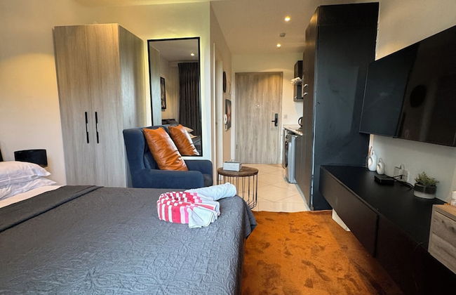 The Lennox - Photo 16