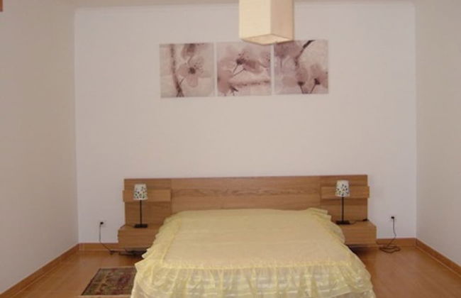 Recent Villa, Located in a Quiet Residential Area, 2km From the Center - Foto 2