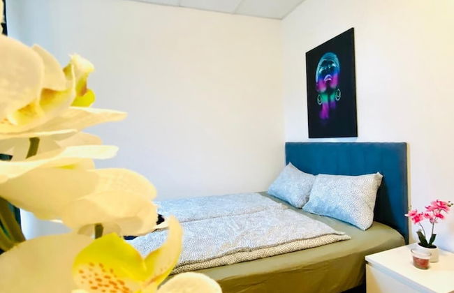 Stylish Shared 3-Bedroom Stay Near City - Foto 8