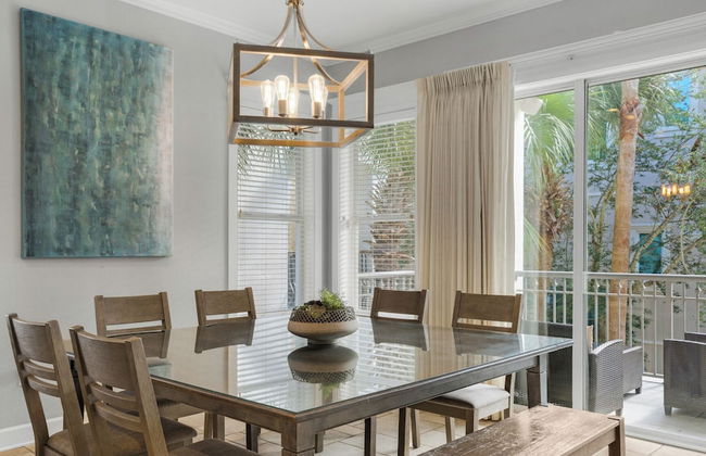 4BR Home, Private Pool, Steps From Beach, Minutes to Top Attractions - Foto 14