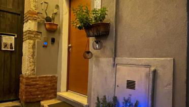 Altrove, lontano quanto basta - Foto 1