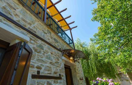 Μountain Whispers - Foto 26