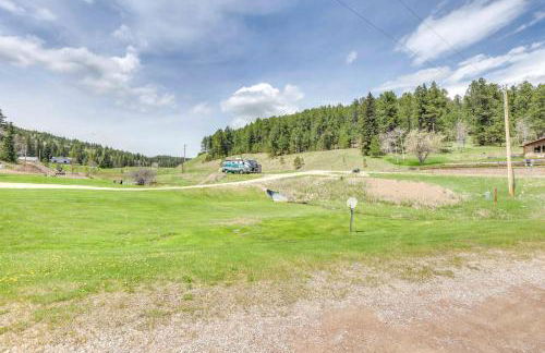 Hike, Ski, ATV and More Deadwood Cabin with Grill - Foto 27