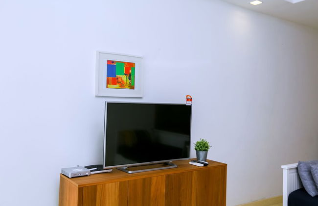 Richmond & Aston Kiara Suites KL - Photo 15