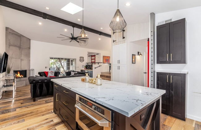 Sunburst Estate Htd Pool Putt Grn Sleeps 14 - Foto 13