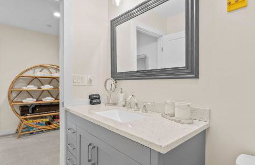 Near Asheville Hot Tub Fire Pit BBQ Sleeps 10 - Foto 30