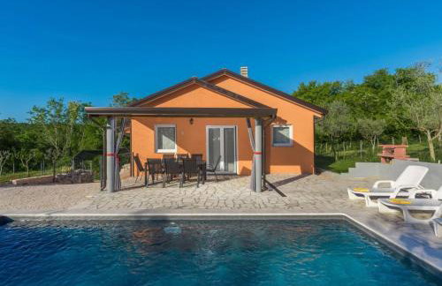 Holiday Home Villa Pendolina mit privatem Pool und Jacuzzi by Interhome - Foto 2