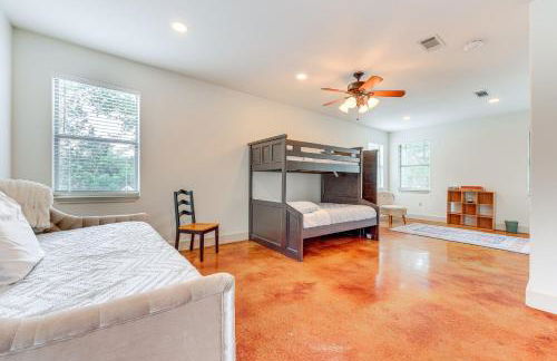 San Marcos Home with Fire Pit about 10 Mi to Downtown! - Photo 14