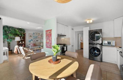 The Palm House by Coastline Vacation Rentals - Foto 27