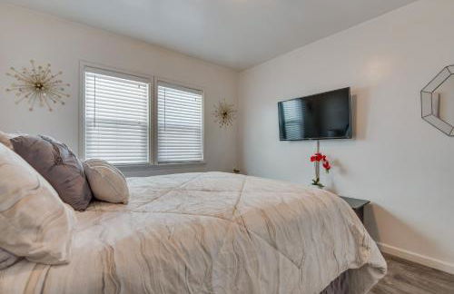 Van Nuys Abode with Patio, 7 Mi to Universal Studios - Foto 15