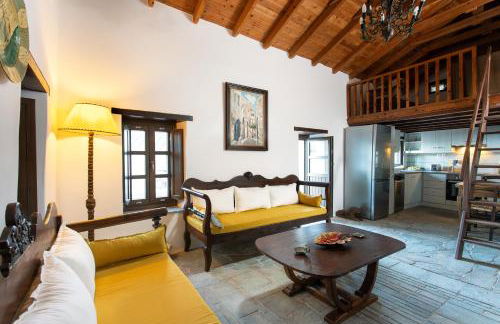 Myrsini's Castle House - Comfortable Residence with Large Balcony & Sea View - Photo 9