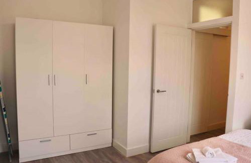 Contemporary & Stylish House . FREE Parking - Foto 33