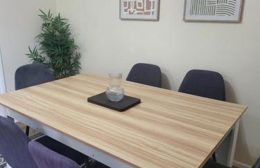 The Grove- 3 Bed Detatched House Wolverhampton- Families and Contractors- Near Town Centre and Molineux Stadium - Foto 9