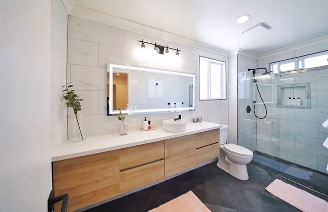 @ Marbella Lane - Vibrant 4BR RWC Ldry + P - Foto 30