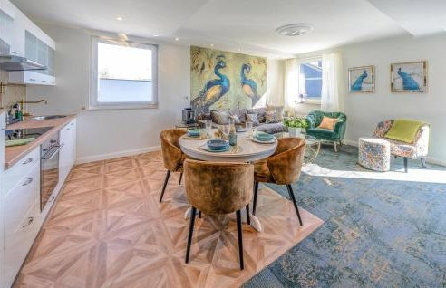 2 Bedroom Cozy Apartment In Mettmann - Foto 4