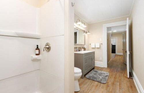 Stunning Apt w Rooftop & Game Room - Sleeps 10 - Foto 21