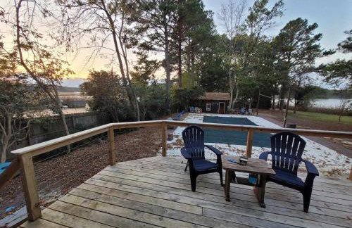 Spacious 4BR Home w Pool • Family Friendly - Foto 2