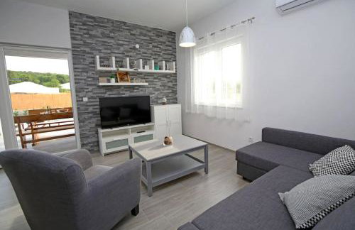 Modern Guest House Rak with beautiful pool - Photo 19