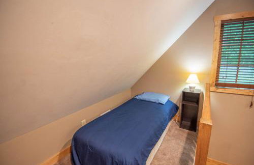 Blue Ridge Mountain Retreat - 30 acres to explore & VIEWS, Sleeps 15 - Foto 19