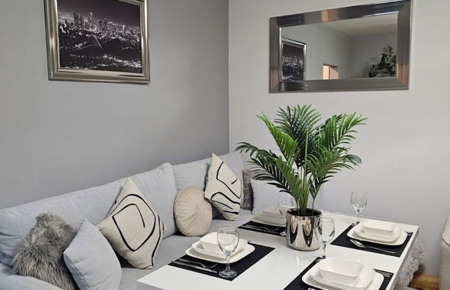 Apartment in Zyrardow 10min to Suntago - Photo 25