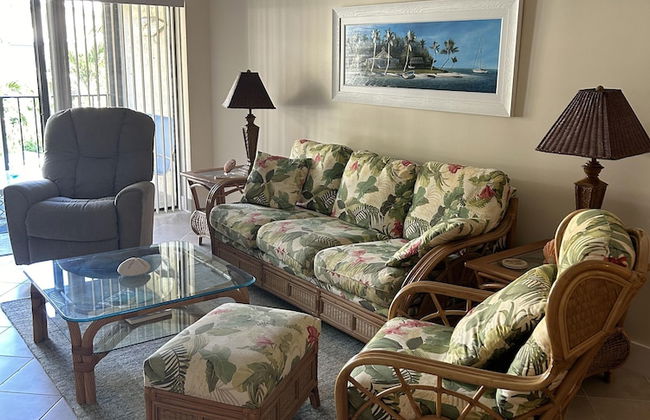 Gorgeous 2 bedroom condo with panoramic views of the Atlantic Ocean. 2 Condo by RedAwning - Photo 15