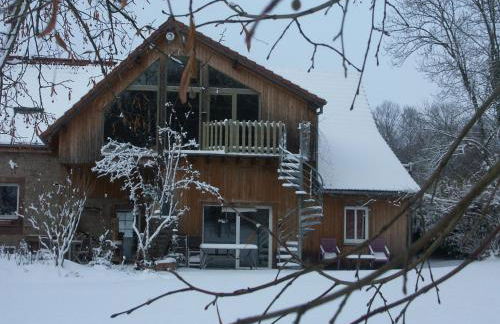 Holiday Home in Auvergne With Roofed Garden and Terrace - Foto 40
