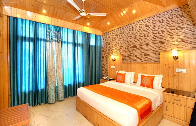 OYO 12170 Home Rustic Villa Kasauli - Photo 3