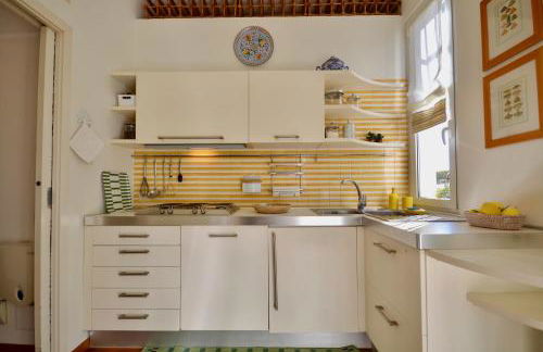 Bellavista Eight - Elegante appartamento vista mare con giardino e posto auto privato - 4 posti letto - Foto 21