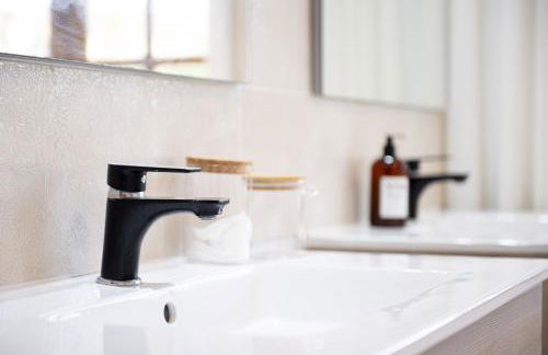 Private Villa with three separate apartments - Foto 7