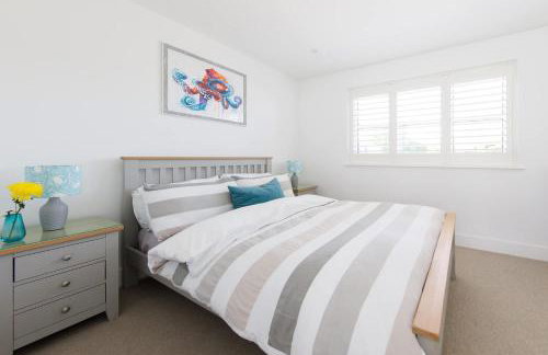 Delightful Seaside Hideaway 5 Mins to Beach - Foto 32