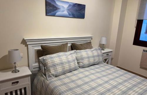 Moderno apartamento a pie de pista en la Estación de San Isidro - Foto 1