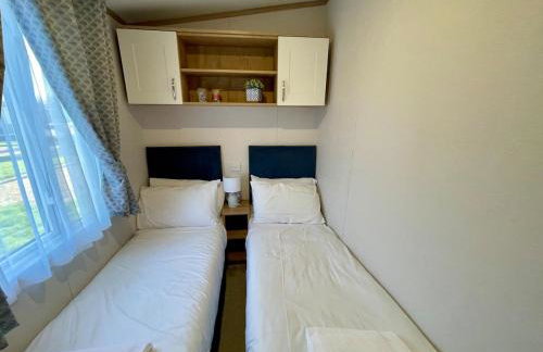 Beautiful home in Away Resorts, St Helens - Photo 6