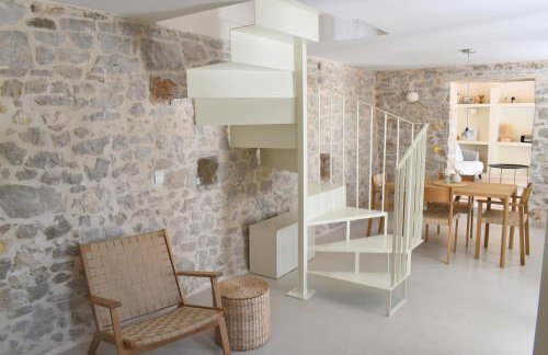 Vasantina Kamena Kućica - Foto 11