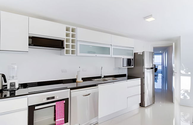 Oceana Suites Isabel - Photo 29