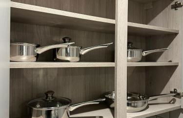 Super-King Bed Studio Apartment in Central Northampton - Photo 23