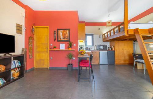 The HostMaster Ethnic Touch Feel Studio - Photo 23