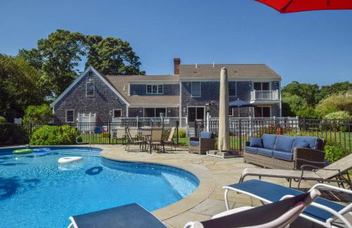 Beautiful Spacious Family Retreat w Pool - Foto 1