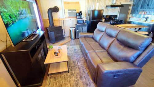 Wolf's Cabin-Walk to Downtown Noblesville - Foto 3