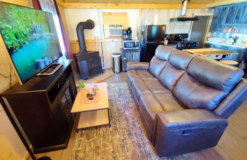 Wolf's Cabin-Walk to Downtown Noblesville - Foto 3