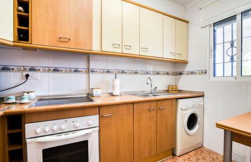 Awesome Apartment In Santa Pola - Photo 6