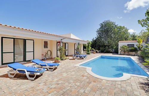 Algarve Country Villa 1 With Pool by Homing - Photo 2