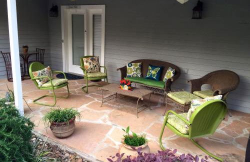 Comal Inn - Photo 15