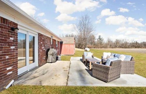 Newly Renovated Retreat 30mins to Downtown Indy - Photo 32