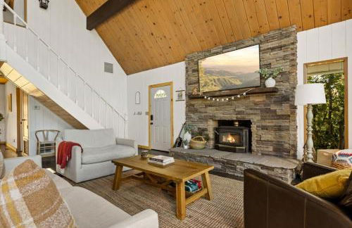 The Crown A-Frame Gated Central AC Lake Access - Foto 18