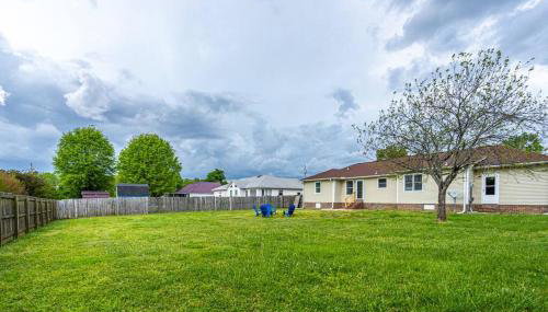 NEW Fully stocked luxury home close to I65 and I72 - Foto 2