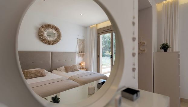 Stylish 3-bed Apt on La Cala Golf 15th Hole View - Foto 5, Habitación