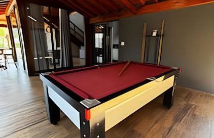 Casa incrível com piscina, hidromassagem e sauna - Foto 8