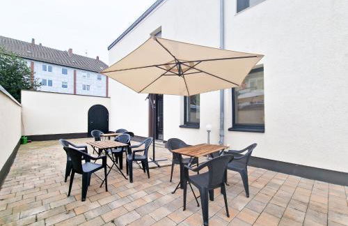 Tolstov House - 6 Room House with Terrace and Parking - 30 Min Messe DUS - Foto 25